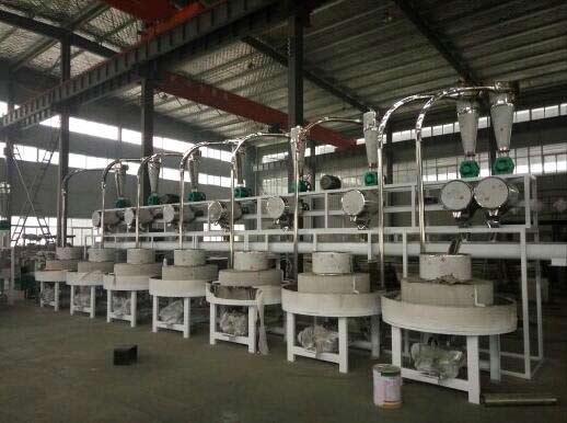 電動(dòng)石磨面粉機(jī)設(shè)備